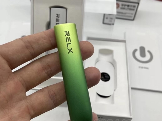 悦刻和铂岚对比这两款电子烟哪个更好？